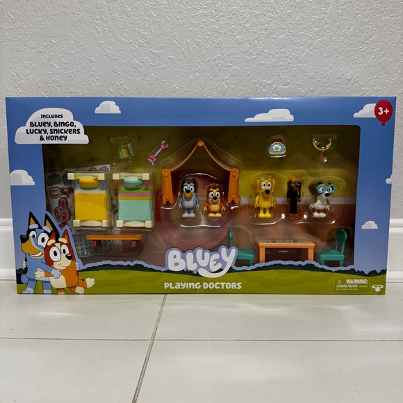 Other - Bluey "Playing Doctors" Playset - BRAND NEW IN BOX!!